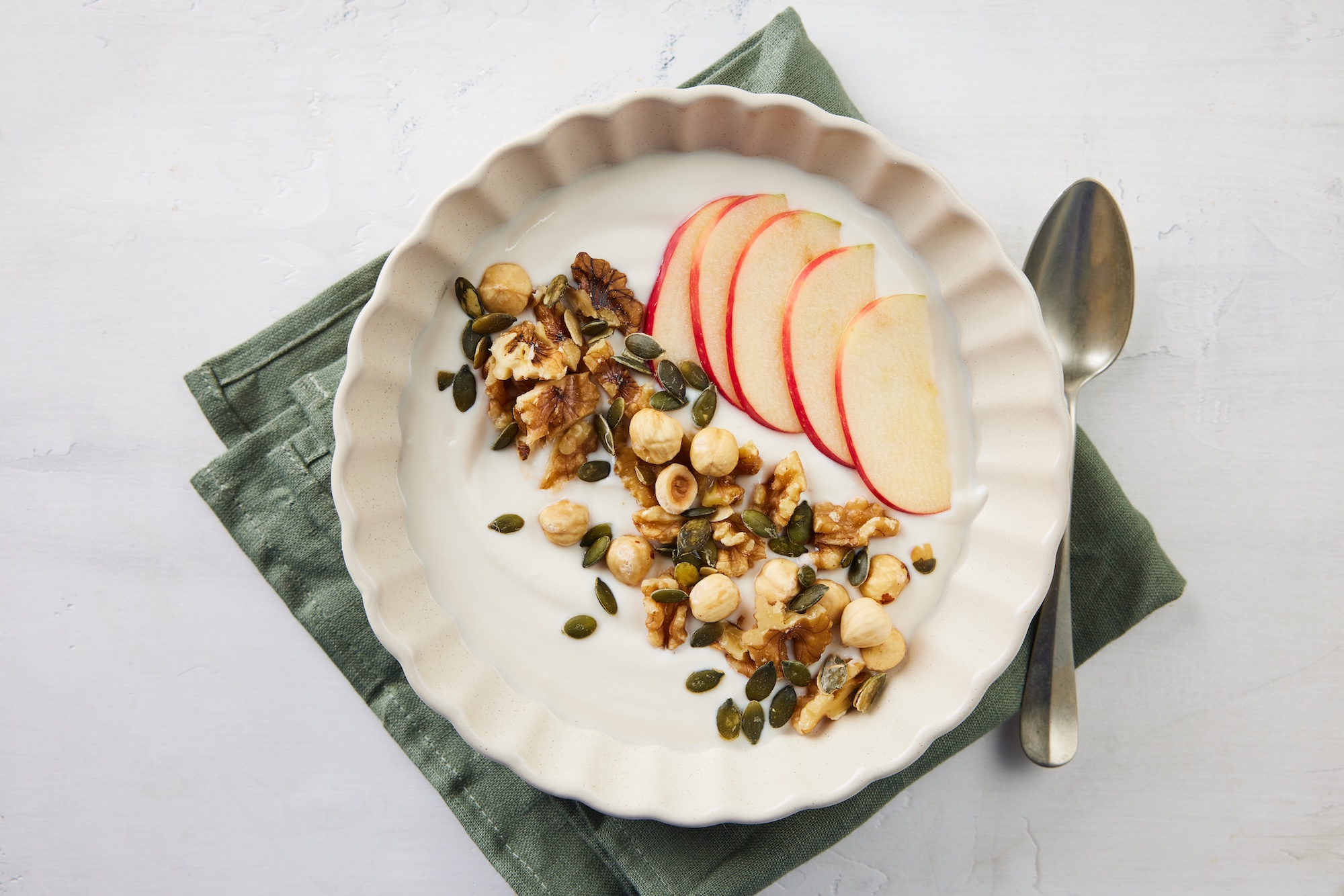 Een BEANMEAL is een eetmoment waarin peulvruchten centraal staan. Bijv. een ontbijt met plantaardige zuivel op bonenbasis